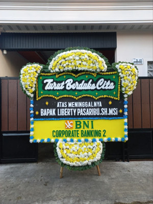 Papan Bunga Duka di Kundisari