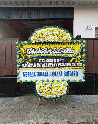Papan Bunga Duka di Kundisari